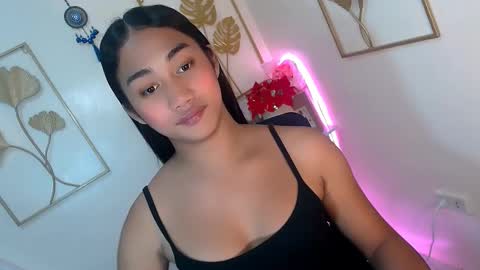 gorgeous_nicole online show from November 19, 9:52 am