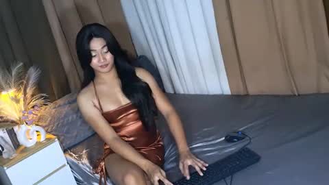 gorgeous_niicole online show from July 7, 7:34 am