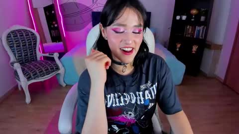 Alice online show from January 13, 7:43 pm