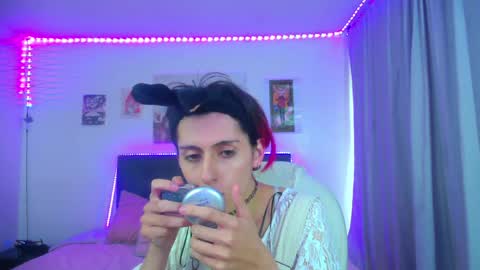 goth_minerva online show from April 17, 1:57 pm