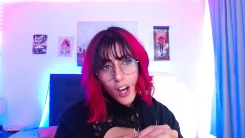 goth_minerva online show from November 24, 3:54 pm