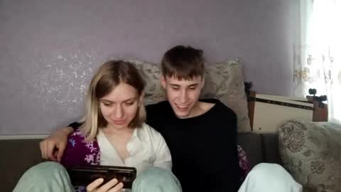 Lilly and Jake online show from May 29, 6:55 am