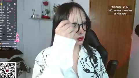 Cami online show from February 8, 1:11 pm