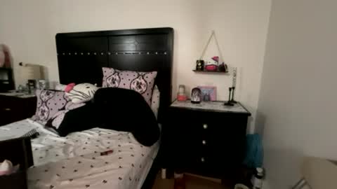 gothbaby305 online show from July 13, 11:52 pm