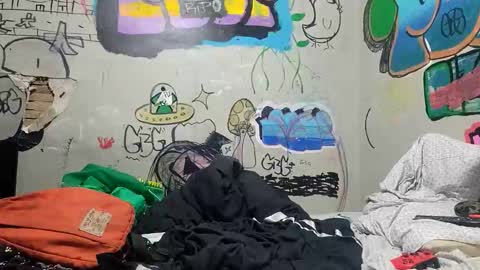 gothboityplz online show from November 15, 9:11 am