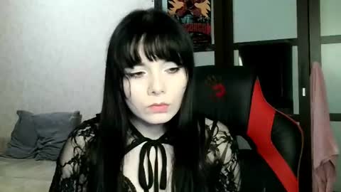 gothickq online show from June 14, 6:10 pm