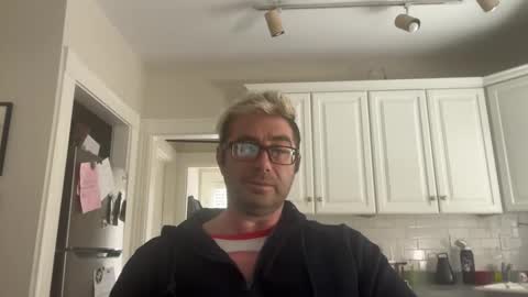 Cuddleguy online show from February 25, 2:53 pm