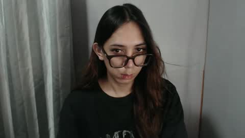 HoneyGrace online show from April 18, 11:01 am