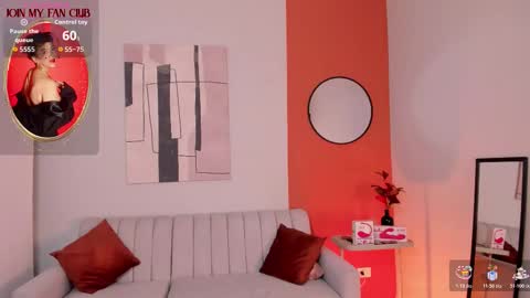 Zuly online show from November 28, 11:12 pm