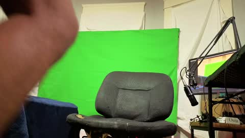  LOADS OF VIDS ONLY  online show from January 12, 12:18 am