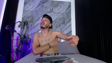 Grant Irons  online show from March 31, 12:16 pm