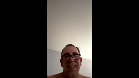 green_couch online show from September 18, 10:52 am