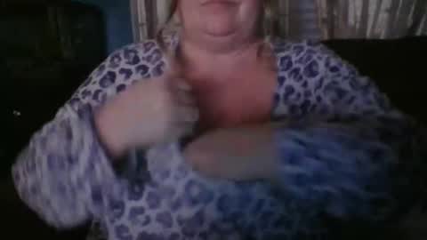 greeneyedgirl304 online show from November 16, 6:37 am