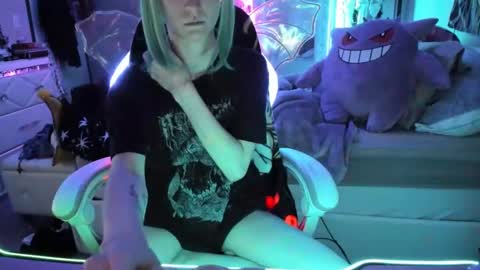 GreenEyedLovexo online show from November 21, 6:44 am