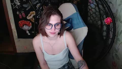 Lina online show from May 4, 1:17 pm
