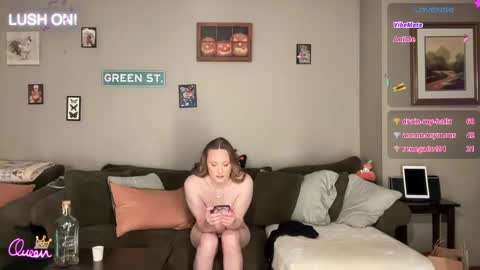 SexQueen Nikki online show from April 26, 4:32 am