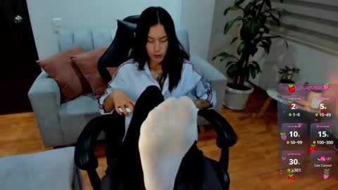 Snapshot of greta_miss chatting on February 5, 11:28 pm  Emmy  online show from February 5, 11:28 pm