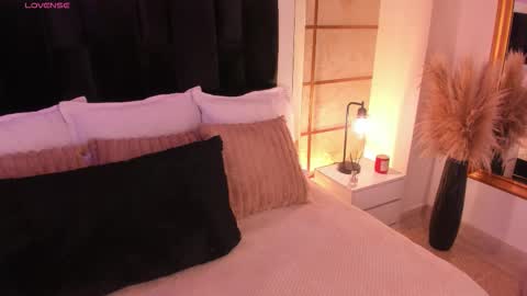 Greta Velvet  online show from February 19, 11:15 pm