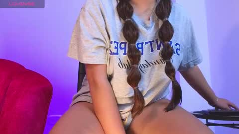 Snapshot of gretta_lane chatting on October 6, 4:25 pm Jenny online show from October 6, 4:25 pm