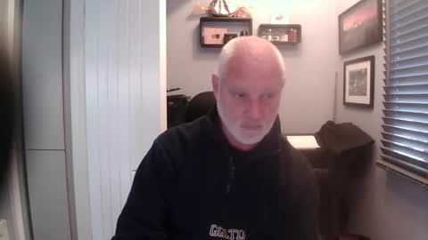 greyfox_6000 online show from May 6, 10:32 am
