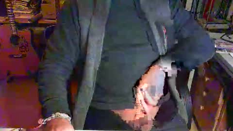 greyhounddog online show from November 29, 5:31 pm