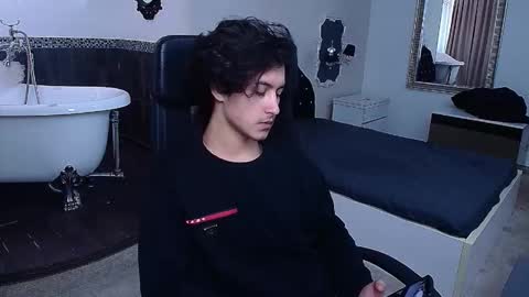 GriffinDane online show from February 5, 9:13 am