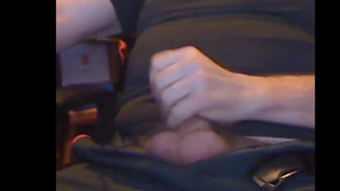 Snapshot of gruhahn chatting on October 24, 3:29 am DankMess online show from October 24, 3:29 am