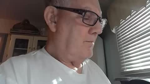 Horny Daddy online show from November 4, 3:46 pm