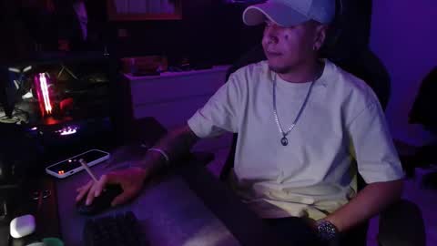 Guayaco  online show from November 1, 8:35 am