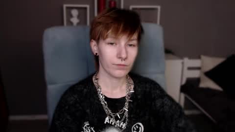 guitarandangell online show from March 8, 2:15 am