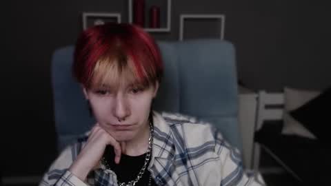 guitarandangell online show from March 18, 7:58 am