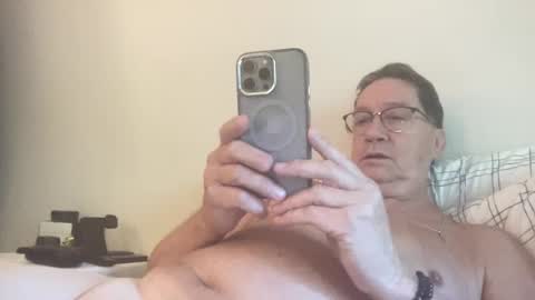 gwashere4u online show from October 1, 12:59 pm