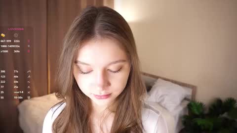 Molly online show from March 9, 5:01 am