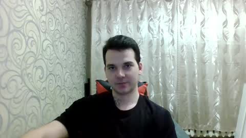 gwinbladee online show from April 25, 7:55 pm