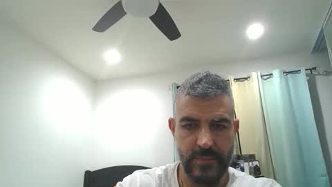 h0nest84 online show from December 3, 6:47 am