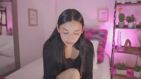 Hade online show from January 9, 6:46 pm