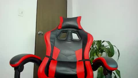 hades_horny_ online show from April 9, 6:19 am