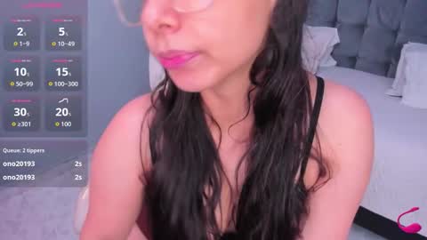 hailey_bieber_ online show from February 10, 7:06 pm