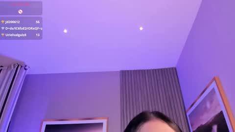 laura online show from March 19, 12:27 am