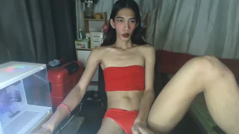 Snapshot of hailey_sweetcum77 chatting on October 2, 6:34 am hailey_sweetcum77 online show from October 2, 6:34 am