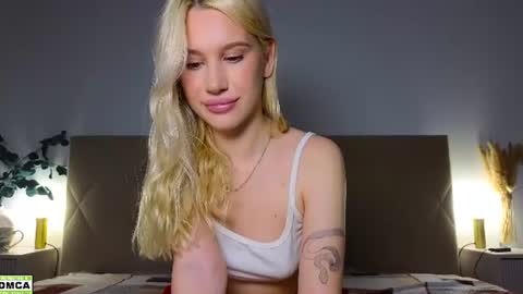 hailey_would online show from June 12, 9:58 pm
