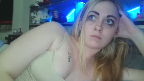 Hailey and d online show from February 28, 1:15 am