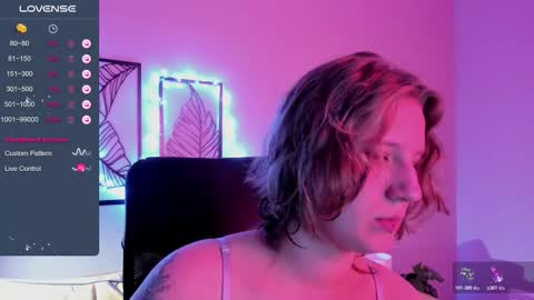 Hailey online show from November 14, 9:11 am