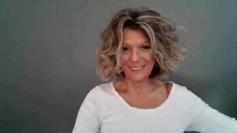 Hailey online show from February 25, 6:22 pm