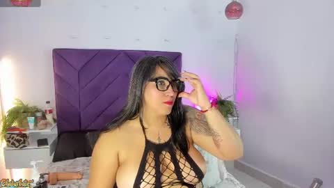 haileystonei online show from June 19, 11:49 am