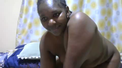 hairypussybigassy001 online show from February 13, 7:42 pm