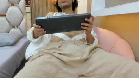 Hal Steed online show from April 10, 7:40 pm