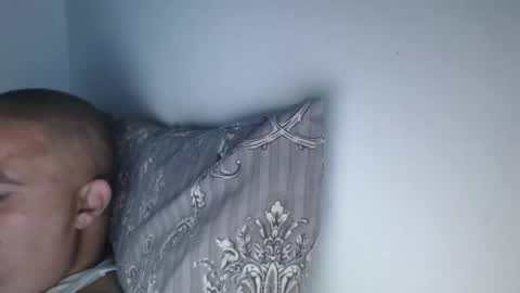 Snapshot of haled_77 chatting on December 15, 10:28 am haled_77 online show from December 15, 10:28 am