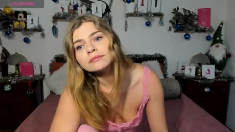 Haley online show from December 18, 8:53 am