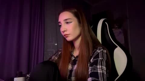 Holly online show from November 27, 9:11 pm